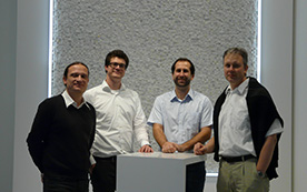 Die Zumtobel-Mannschaft hinter dem praktischen Lichtrechner ecoCALC: Sammy Frölich-Suleiman, Holger Leibmann, Eiko Dubielzig und Bert Junghans.